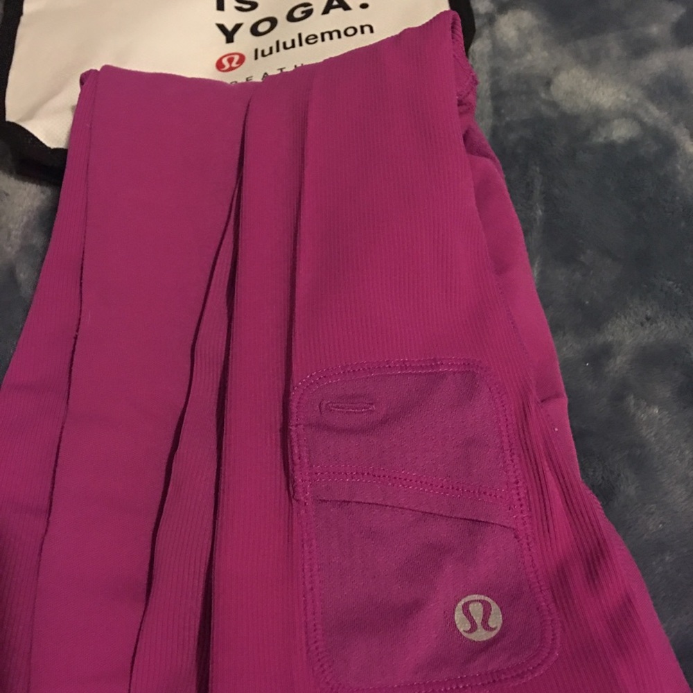 Lululemon Top!!